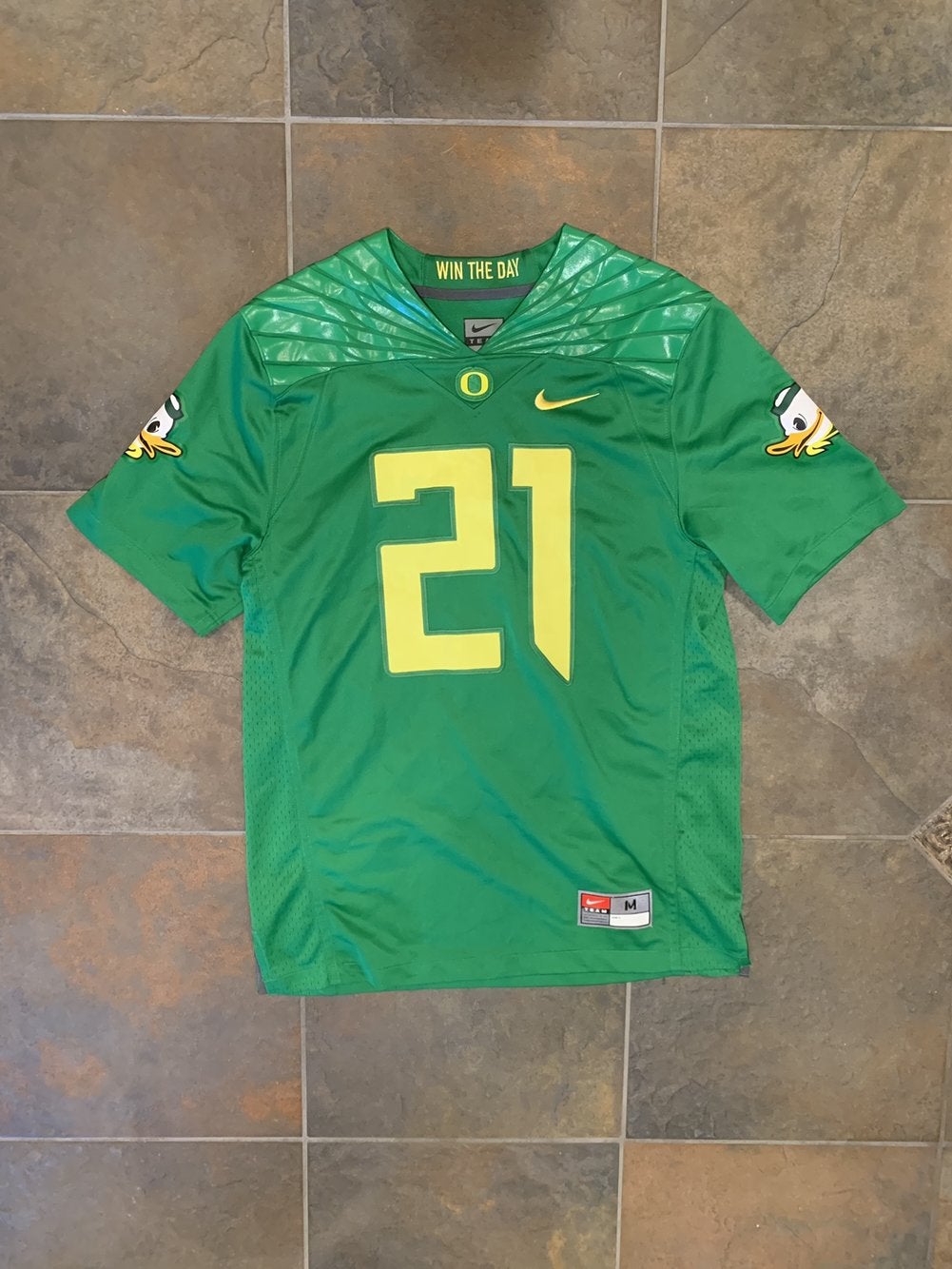 Oregon Ducks Football Jersey Youth XXL Yellow #21 Nike