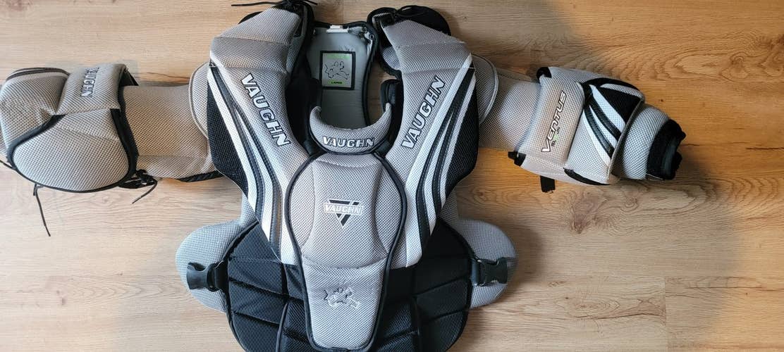 Junior Used Large Vaughn Ventus SLR Goalie Chest Protector