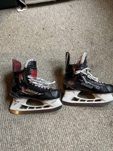 Senior Bauer Vapor 1X Hockey Skates Size 7.5 (Used)