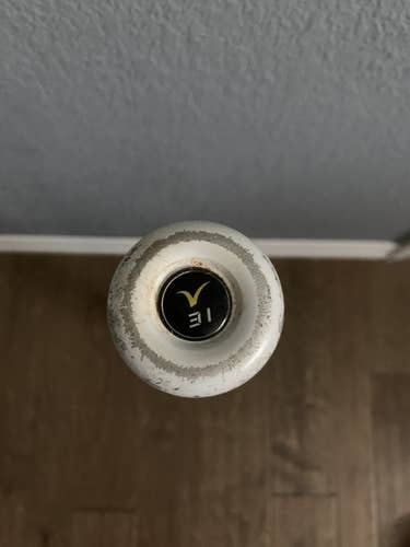 Used Kid Pitch (9YO-13YO) USSSA Certified 2020 Victus Alloy Bat (-8) 23 oz 31"