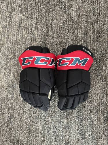 Kelowna Rocket Pro Stock gloves