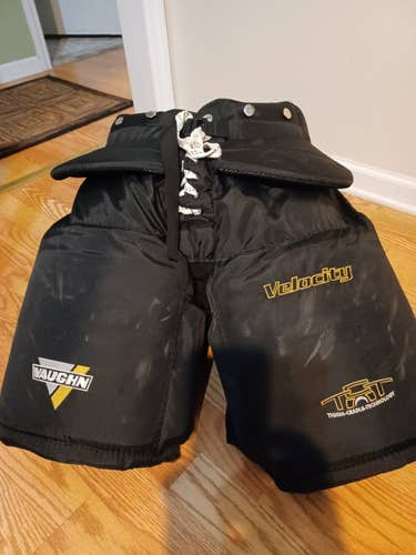 Black Senior Used XL Vaughn Velocity V2 7000 Hockey Goalie Pants