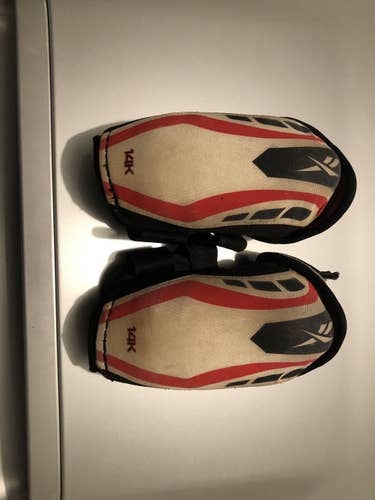 Used Medium Reebok 14k Elbow Pads