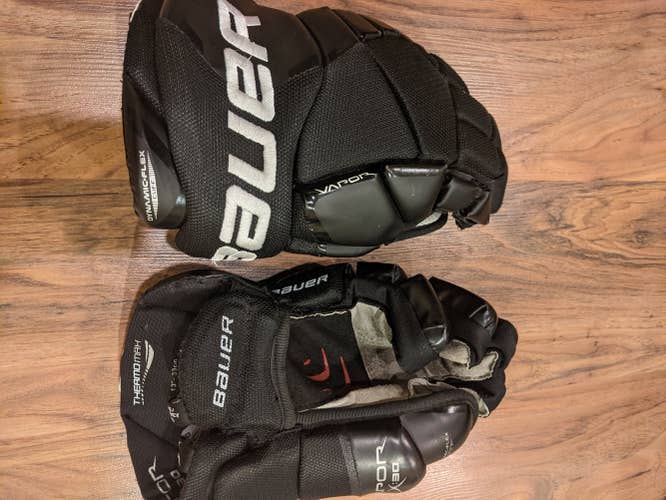 Used Bauer Vapor X30 Gloves 13"