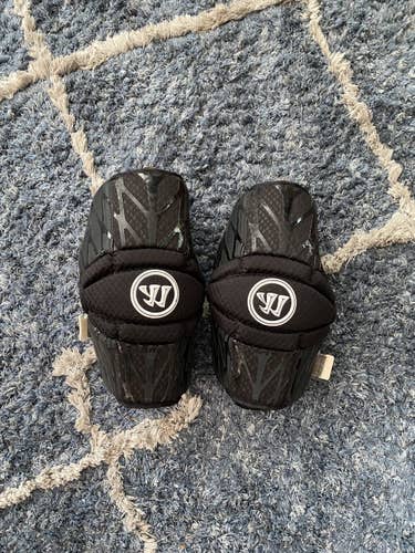 Black Used Medium/Large Warrior Burn Arm Pads