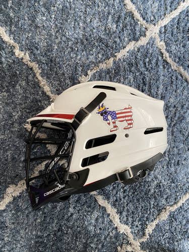 White Adult Player's Cascade CPV-R Helmet