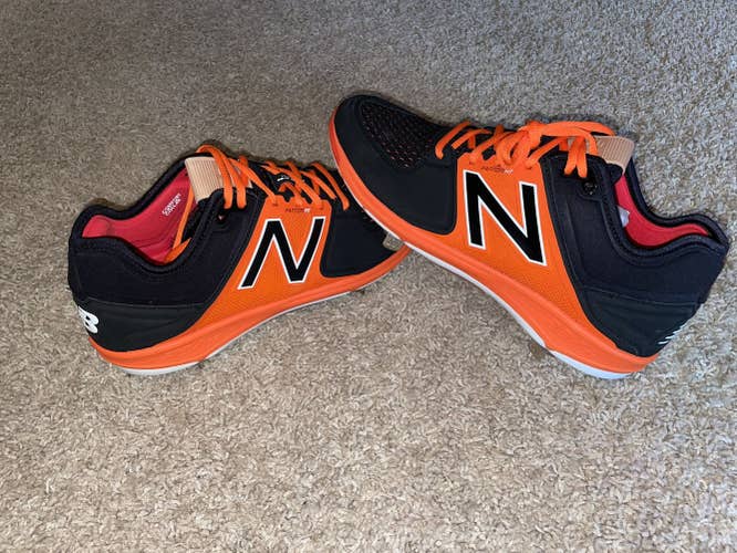 New Men’s Metal Baseball Cleats Size 11.5