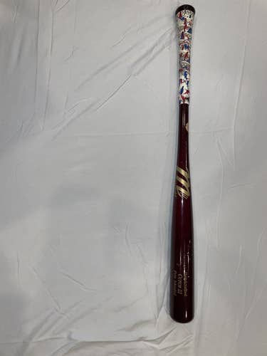 Used marrucci cutch22 model wood bat 31” -3(oz)