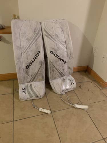 White Intermediate 30" Bauer  Vapor 2X Goalie Leg Pads