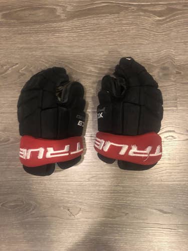 Black Used True 13" XC9 Gloves Gloves