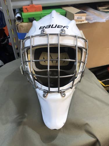 White Used Bauer Pro Stock Profile 960XPM Goalie Mask