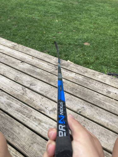 Senior Right Handed Mid Pattern Pro Stock Team Nexus Hockey Stick