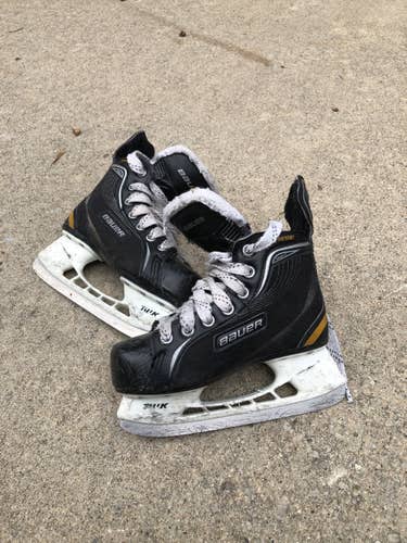 Youth Used Bauer Supreme One20 Hockey Skates Size 13