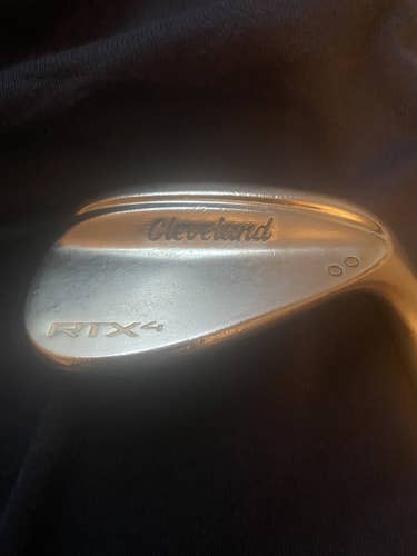 Men's Right Handed Stiff Flex 52 Degree RTX 4 Wedge