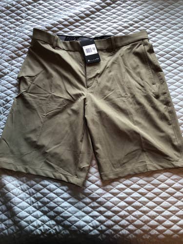 Green New Size 36 Nike Shorts