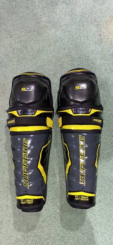 Lightly Used Bauer Supreme s29 Shin Pads 14”