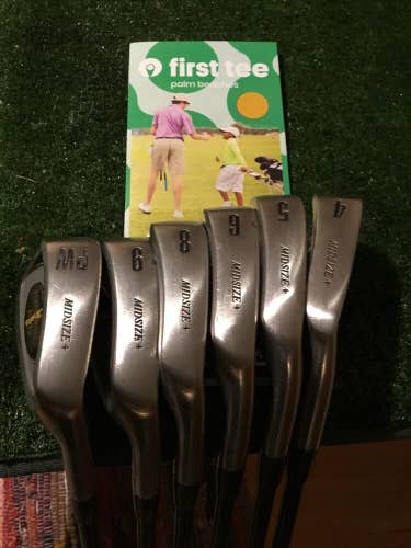 Performance Fitted Golf Dynamics Midsize H5 Irons Set (4-PW, No 7)Stiff Graphite