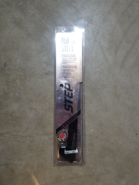 New Step Steel Blacksteel STGOAL 324 ( CCM PROLITE 3 Bolt holder)