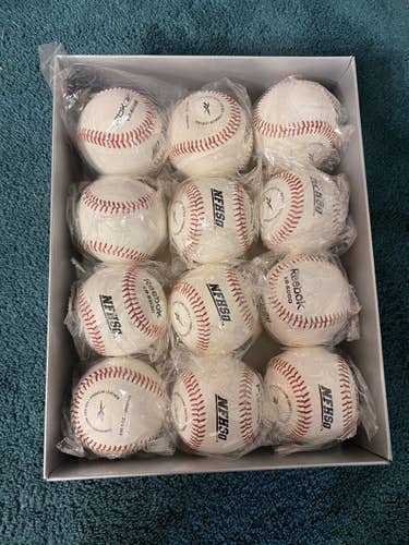 Reebok 12 Pack (1 Dozen) Baseballs (New)