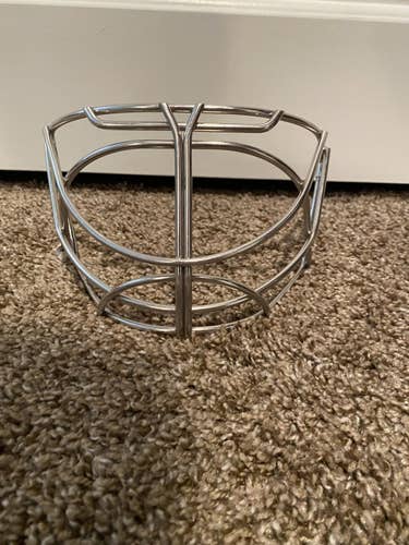 Used Bauer NME Cat Eye Cage