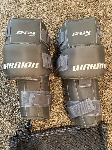 Used Warrior G/4 Knee Pads Sr