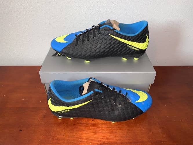 Nike Hypervenom Phantom III FG Academy Soccer Cleats