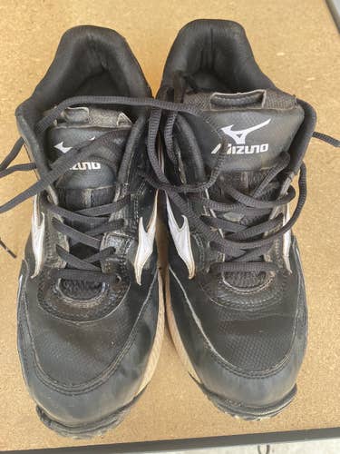 Mizuno Cleats - Turf Size 9