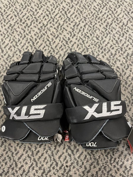 Stx surgeon 700 medium gloves
