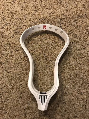 White True Hzrdus Head