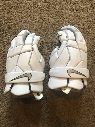 White Used Player's Nike 12" Vapor Lacrosse Gloves