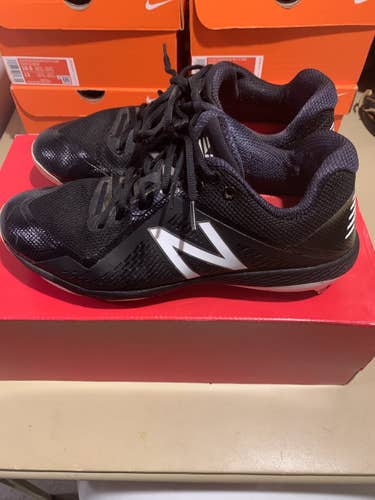 Men's 10.5 New Balance 4040v4 Metal Cleats