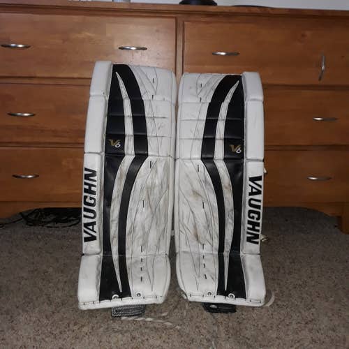 White and Black Used Senior 34" Vaughn Velocity V6 Goalie Full Set