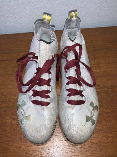 White Under Armour Spotlight Cleats (men’s 10) Lightly Used