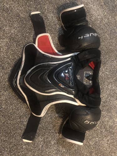 Used Junior Medium Bauer Vapor 1X Shoulder Pads
