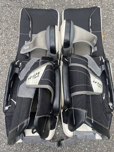 White Junior 28" Warrior Ritual G4 Goalie Leg Pads