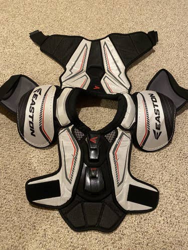 Used Small Easton Synergy 60 Shoulder Pads