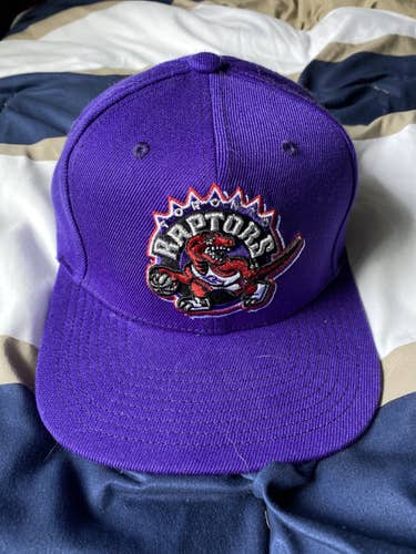 Toronto Raptors Old School Mitchell & Ness Snapback