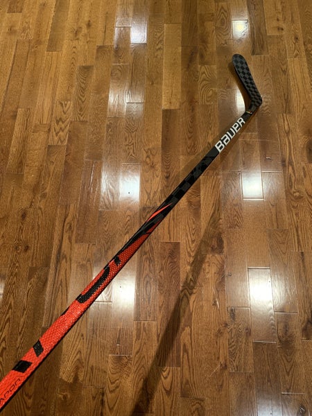 NEW Senior Bauer LH P92 70 flex Vapor FlyLite Hockey Stick Pro Stock