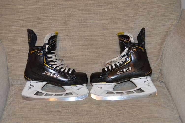 Senior Used Bauer Supreme 2S Hockey Skates Regular Width Size 6