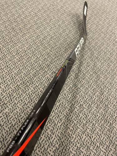 Bauer Vapor Fly Lite P88 77 flex hockey stick