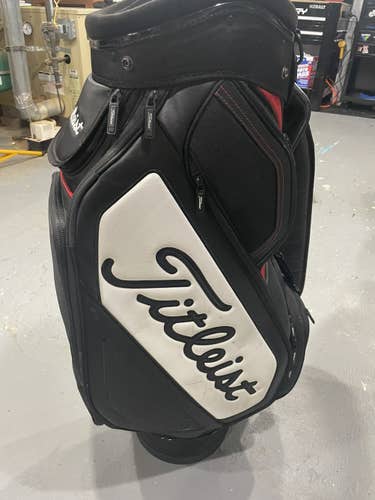 Titleist midsize bag