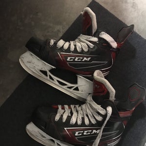 Youth CCM Size 5.5 JetSpeed FT480 Hockey Skates