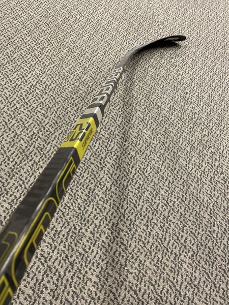 Bauer 2S pro P28 87 flex hockey stick