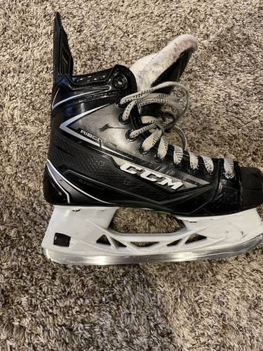 Junior CCM Regular Width Size 4.5 RibCor 78K Hockey Skates