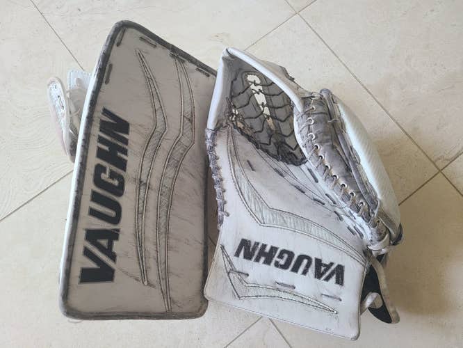 White Senior Used Vaughn V6 1100 Pro Glove and Blocker