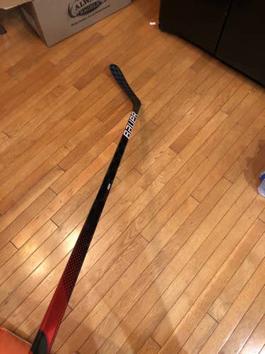 Bauer Nexus Geo Hockey Stick 77 Flex Pro stock Curve