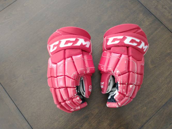 CCM HG40 Pro Stock Gloves Soo Greyhounds