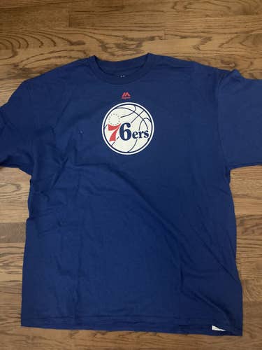 Philadelphia 76ers T Shirt