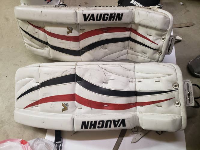 White Used Junior 26" Vaughn Goalie Leg Pads