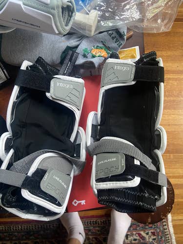 epoch integra x arm pad